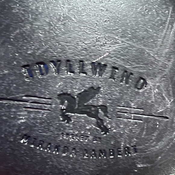 Light tan - Picture 5 of 6